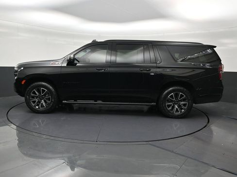 Used 2023 Chevrolet Suburban Z71 w/ Luxury Package AWD/4WD image 2