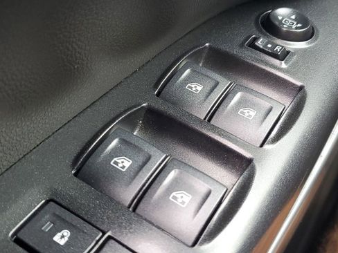 Used 2021 Chevrolet Colorado ZR2 image 33