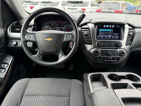 Used 2020 Chevrolet Tahoe 4WD image 2