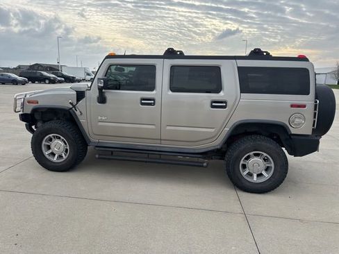 Used 2004 HUMMER H2 w/ Preferred Equipment Group AWD/4WD image 7