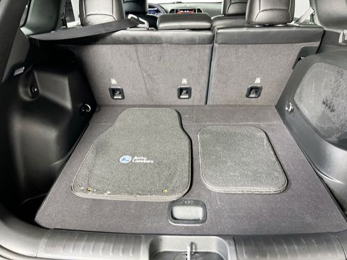 Used 2022 Jeep Cherokee Limited image 25