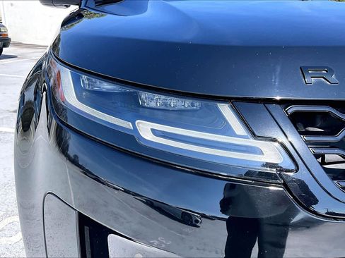 Used 2020 Land Rover Range Rover Evoque SE image 27