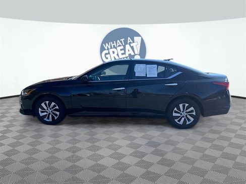 Used 2025 Nissan Altima 2.5 S image 7