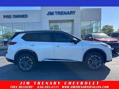 Used 2024 Nissan Rogue Platinum AWD/4WD image 1