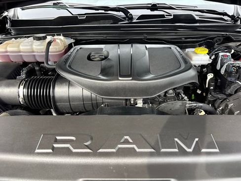 Used 2025 RAM 1500 Big Horn AWD/4WD image 34