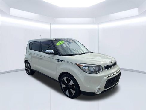 Used 2015 Kia Soul ! w/ Sun & Sound Package FWD image 3