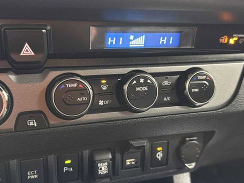 Certified 2023 Toyota Tacoma TRD Off-Road w/ Technology Package AWD/4WD image 20