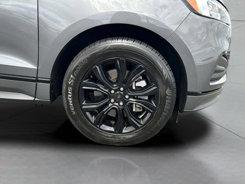 Used 2024 Ford Edge SE w/ Black Appearance Package AWD/4WD image 25