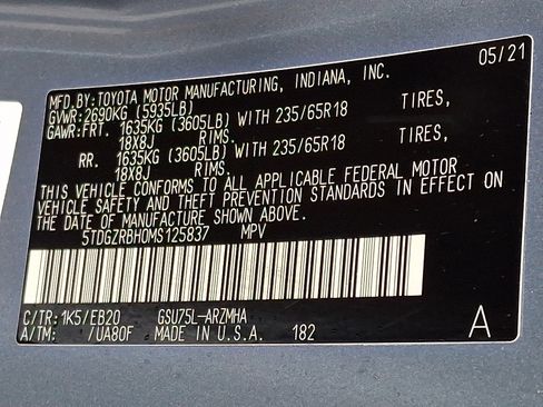 Used 2021 Toyota Highlander XLE image 29