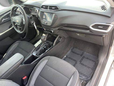 Used 2023 Chevrolet TrailBlazer LS FWD image 15