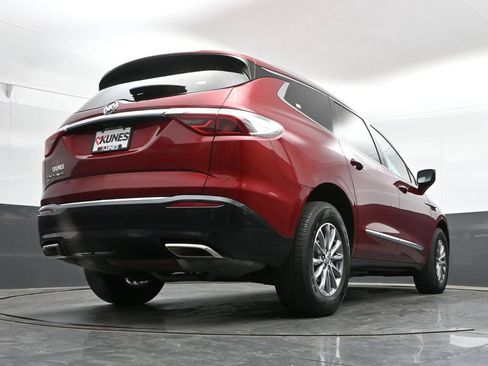 Used 2024 Buick Enclave Premium AWD/4WD image 41