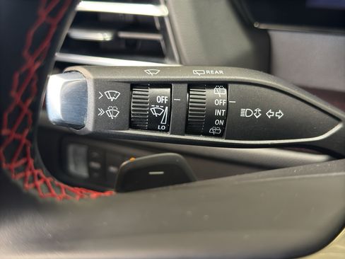 Used 2026 Chevrolet Traverse RS AWD/4WD image 27