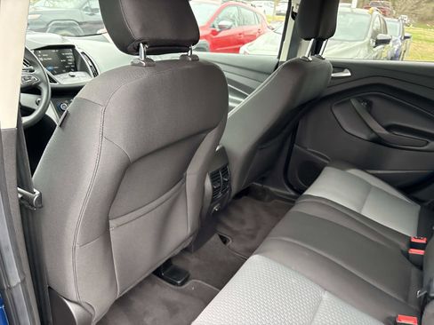 Used 2019 Ford Escape SE image 29