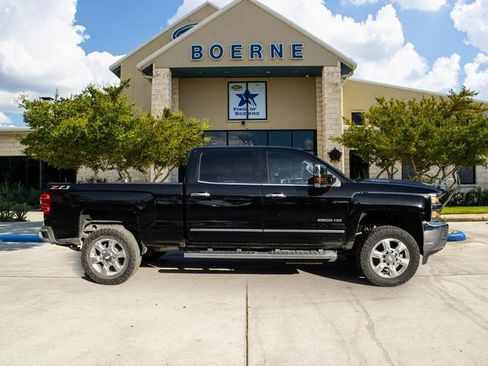 Used 2018 Chevrolet Silverado 2500 LTZ w/ Duramax Plus Package image 6