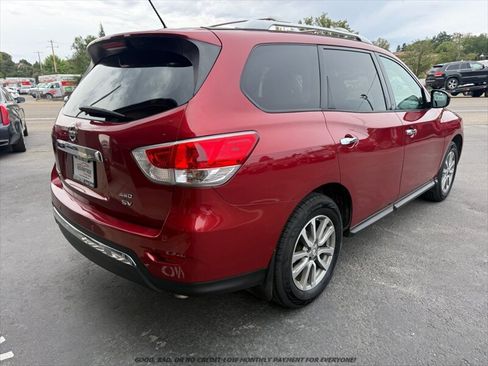 Used 2016 Nissan Pathfinder SV AWD/4WD image 7