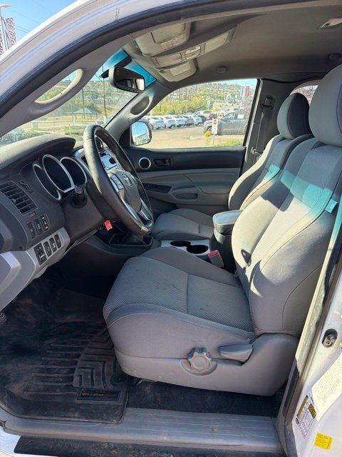 Used 2012 Toyota Tacoma 4x4 Access Cab V6 w/ TRD Off-Road Pkg image 18