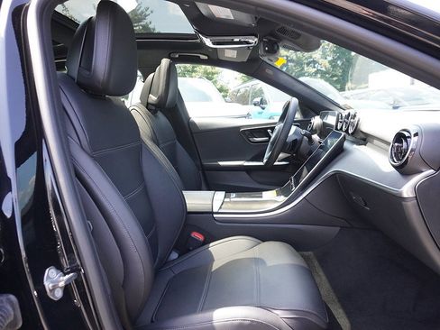 Used 2022 Mercedes-Benz C 300 4MATIC Sedan image 32