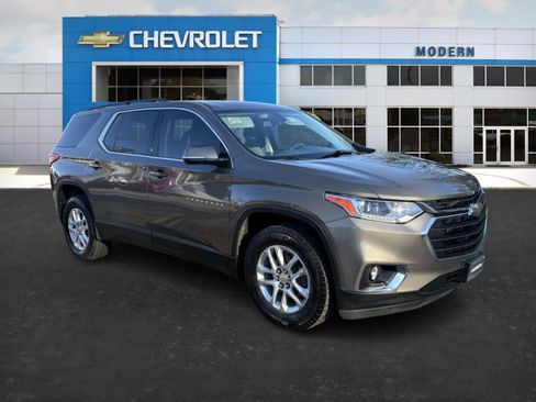 Used 2020 Chevrolet Traverse LT image 6