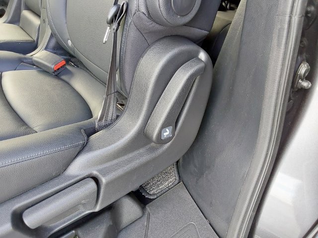 Used 2024 Honda Odyssey Touring image 17