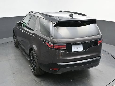 Used 2025 Land Rover Discovery Dynamic SE AWD/4WD image 33