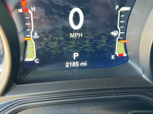 Used 2025 Jeep Wrangler Unlimited Rubicon AWD/4WD image 27