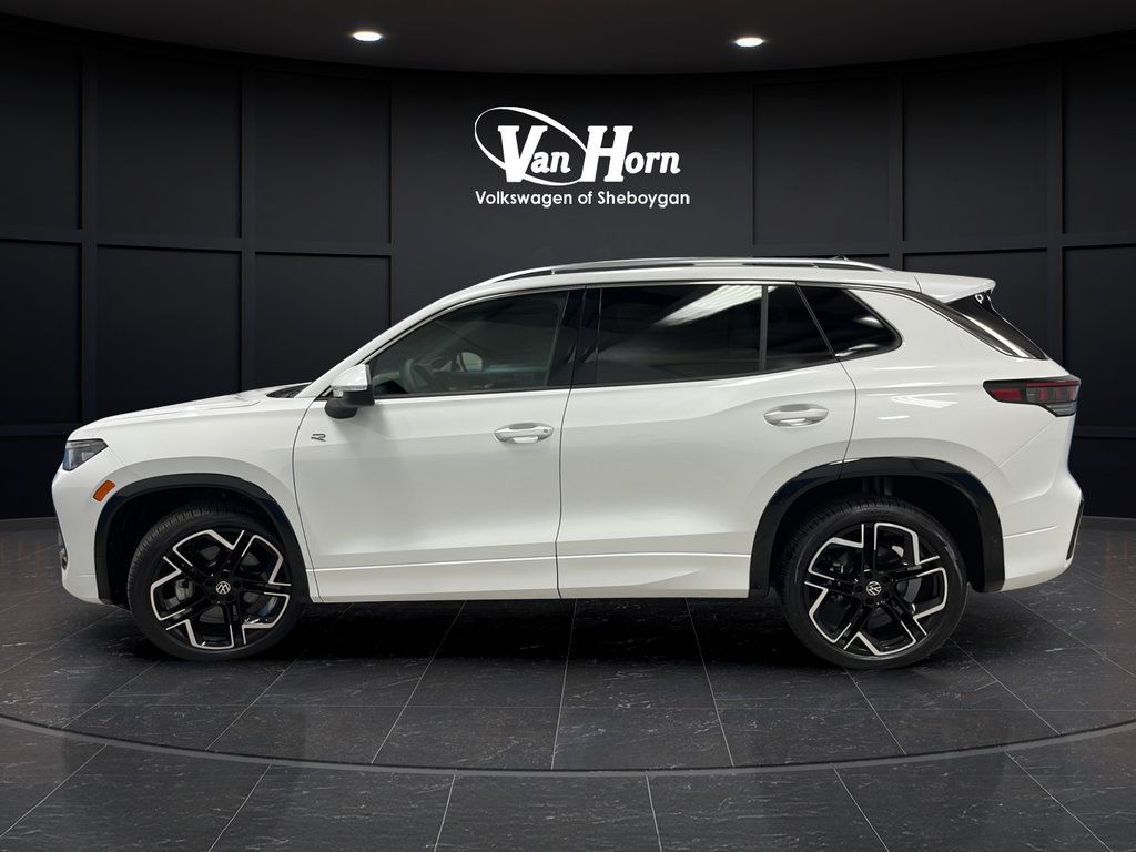Used 2026 Volkswagen Tiguan SEL R-Line AWD/4WD image 4