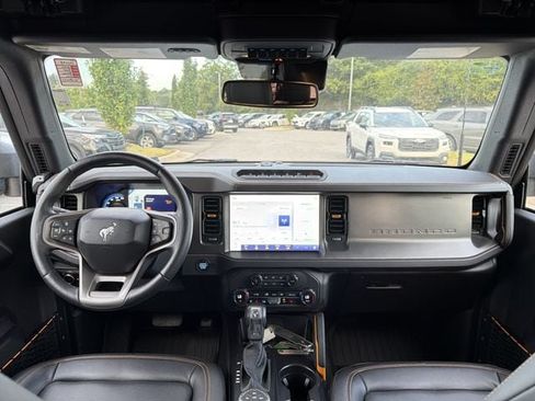 Used 2024 Ford Bronco Badlands AWD/4WD image 19