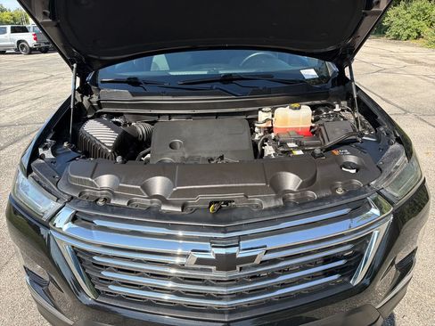 Used 2023 Chevrolet Traverse LT FWD image 28