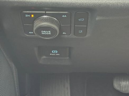 Certified 2025 Ford Expedition Active AWD/4WD image 23