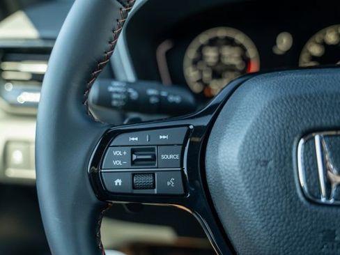 New 2025 Honda Pilot Sport image 23