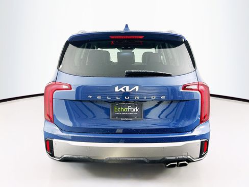Used 2025 Kia Telluride S FWD image 7