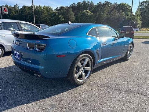 Used 2010 Chevrolet Camaro SS w/ RS Package RWD image 4