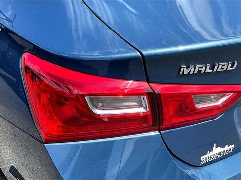 Used 2024 Chevrolet Malibu LT FWD image 25
