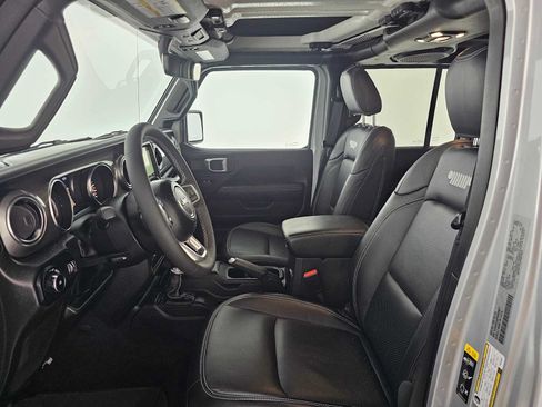 Used 2023 Jeep Wrangler Unlimited Sahara AWD/4WD image 20
