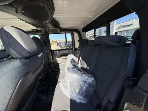 New 2026 Jeep Gladiator Rubicon image 25