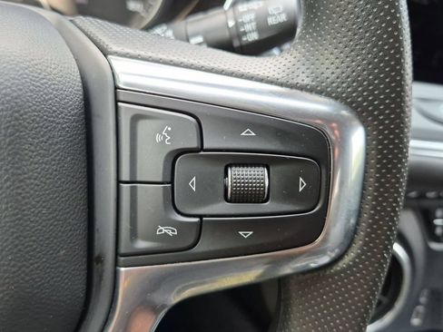 Used 2025 Chevrolet Blazer LT AWD/4WD image 21