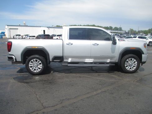 Used 2022 GMC Sierra 2500 Denali AWD/4WD image 5
