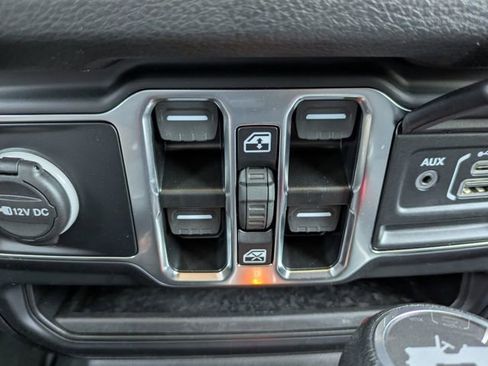 Used 2024 Jeep Wrangler Unlimited Sport AWD/4WD image 26