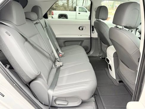 Used 2025 Hyundai Ioniq 5 SEL image 18