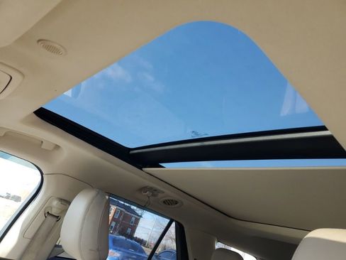 Used 2021 Ford Explorer XLT w/ Equipment Group 202A image 20