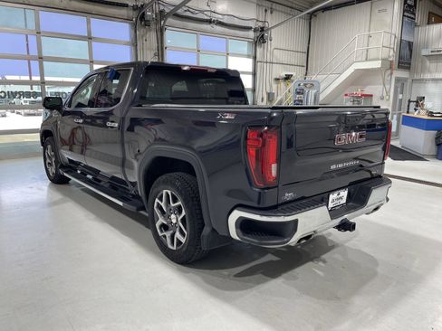 Used 2023 GMC Sierra 1500 SLT w/ SLT Premium Package image 6