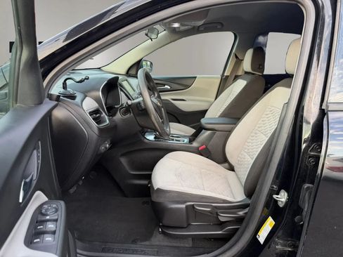 Used 2018 Chevrolet Equinox LS FWD image 8