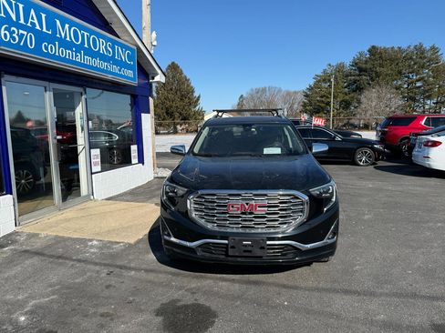 Used 2018 GMC Terrain Denali w/ Advanced Safety Package image 4