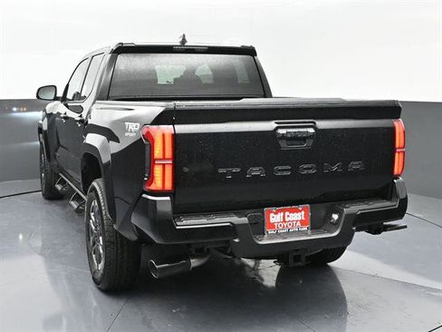Certified 2025 Toyota Tacoma TRD Sport image 4