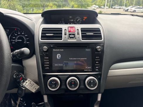 Used 2018 Subaru Forester 2.5i Premium AWD/4WD image 18
