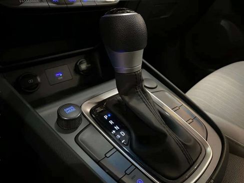 Used 2022 Hyundai Kona SEL FWD image 63