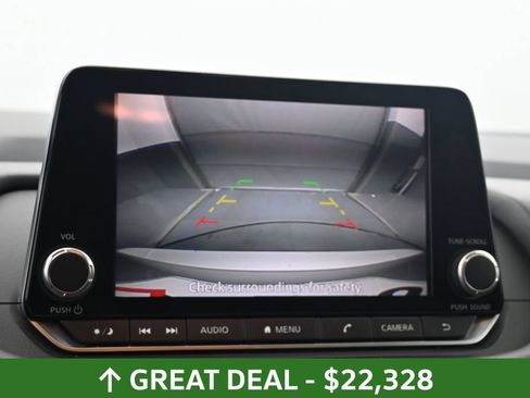 Used 2025 Nissan Rogue SV FWD image 24