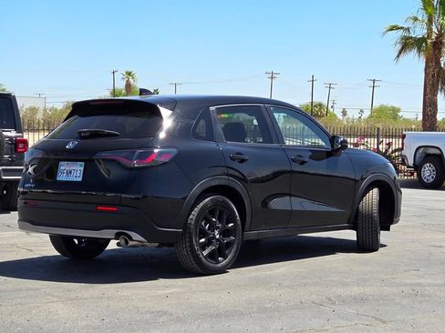 Used 2023 Honda HR-V Sport image 4