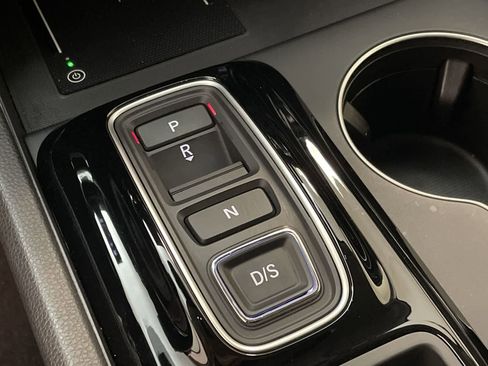Certified 2025 Honda Pilot EX-L image 8