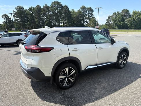 Used 2023 Nissan Rogue SL w/ SL Premium Package AWD/4WD image 10